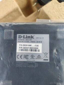 Novy Switch D-Link DES-105 - 2