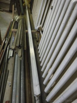 Různý kovový materiál - 2