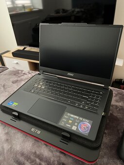 Herní notebook MSI Cyborg A15VF-1091CZ - 2