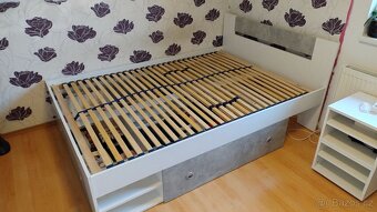 Rám postele šíře 140 cm - 2