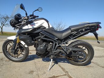 TRIUMPH TIGER 800 XR - 2