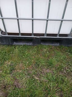 IBC nádrže 1000L - 2