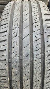 215/60R16 - 2