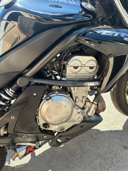 Kawasaki ER6N - 2