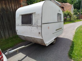 Karavan na pevné stání - 2