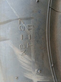 Pneu 9-20 - 2