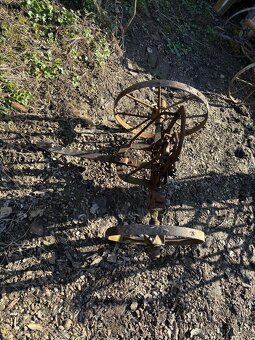 Pluh přední kola - 2