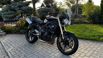 Triumph Street triple 675 - 2