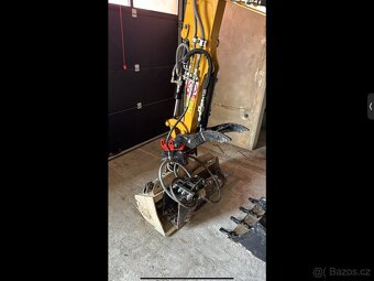 CAT 302 FULL Max Výbava PALEC - 2