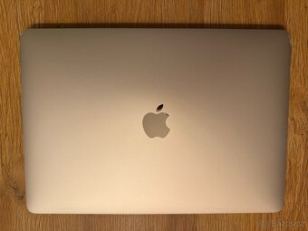 MacBook Pro 13” M2, 8GB RÁM 256 GB SSD Touchbar 2022 - 2