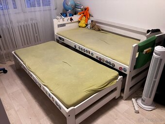DĚTSKÁ ROZKLÁDACÍ POSTEL - 2