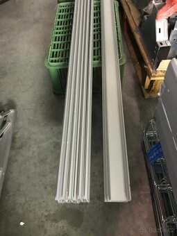 Prodám parapetní kanály Legrand 65 x 150 materiál hliník. - 2
