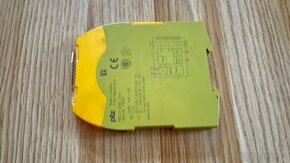 Pilz PNOZ S1 a Pilz 17753 bezpečnostní relé / vypínač - 2