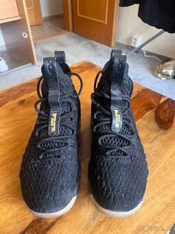 Nike LeBron 15 EP 'Metallic Gold' - 2