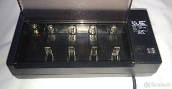 Nabíječka akumulátorů Isotronic MW 398, Voltcraft V-1299 - 2