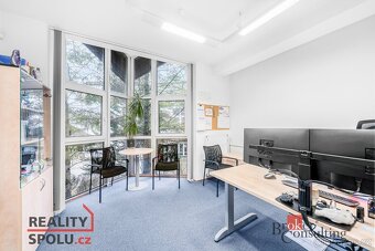 Prodej, komerční/činžovní dům, 447 m2, U Křížku 571, 25243 P - 2