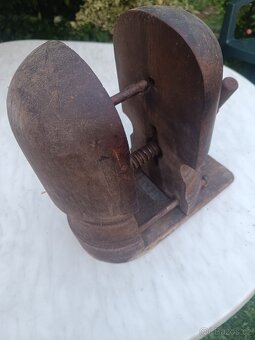 Forma na klobouky v-30cm,stav viz foto - 2