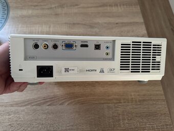 Projektor Acer K520 - LED, HDMI, vysoká svítivost a kontrast - 2