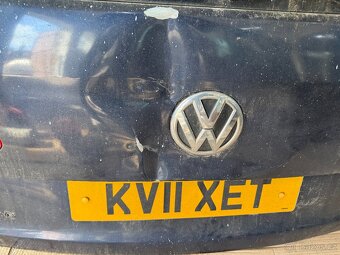 Zadni pate dvere Vw Touran 1T3 2010-2015 POSKOZENE - 2