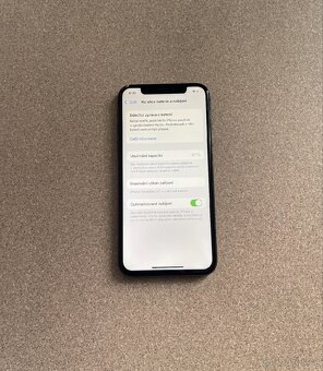 Apple iPhone XS - 2