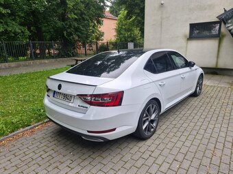 Škoda Superb Sportline - 2