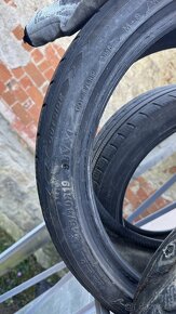 Zimní pneu 245/40R19 - 2