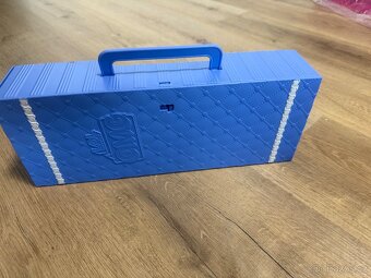 Lol panenka s krabickou na zámek a klickem - 2