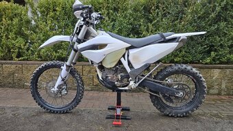 Husqvarna FE 450 - 2