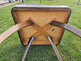 Konferenční stolek pavouk Halabala - 2