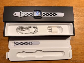 Apple Watch Nike+ Series 3 – 38 mm – Silver Aluminum - 2