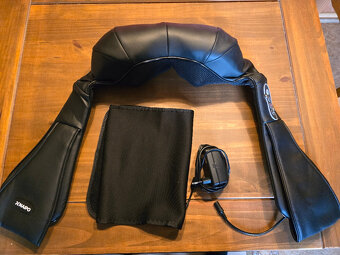 Masážní přístroj na krk sa záda s 3D rotací - 2