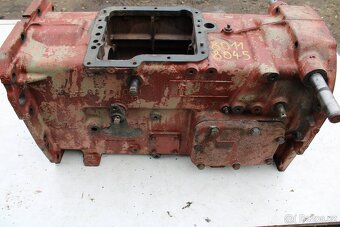 Zetor crystal převodovka obal meziskříň soukolí - 2