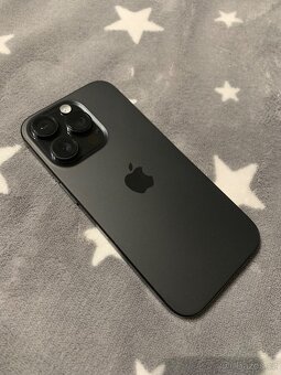 Apple iPhone 16 Pro Černý titan - 2