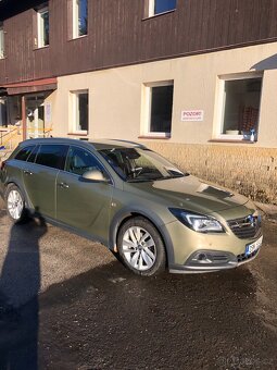 OPEL INSIGNIA COUNTRY TOURER - 2