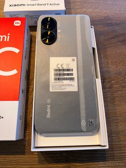 novy Xiaomi Redmi 13C 5G 128GB + hodinky - 2