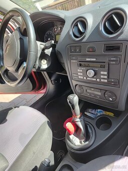 FORD FUSION 1.4i benzín 59 kW, koupeno nové v ČR, 1.majitel - 2