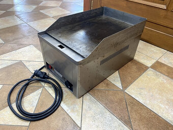 823 PROFI elektrická grilovací hladká deska na 230 V - 2