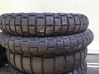 Motopneumatiky Pirelli Scorpion Rally STR a Michelin Anakee - 2