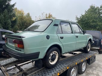Prodám Škoda 120L rok 1987 i s CZ doklady - 2