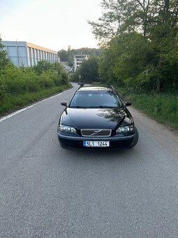 Volvo v70 - 2