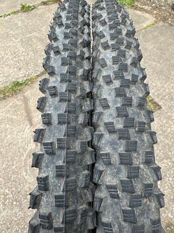 Plaste pneu Schwalbe Black Jack 1,9x26” - 2