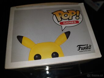Pikachu Funko Pop 353 - 2