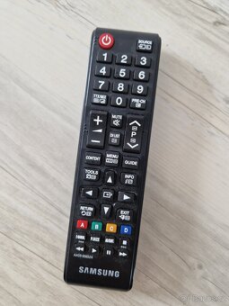 Televize Samsung 32" + set-top box DVB-T2 + kabely - 2