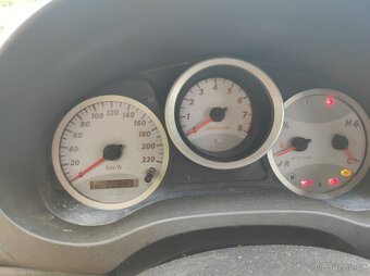 TOYOTA RAV4 - 2