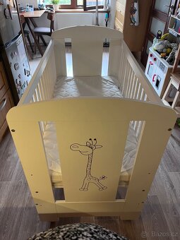 Dětská postýlka 120x60 cm vč. matrace a chrániče - 2