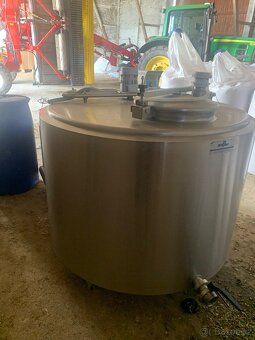 Chladící tank na mléko 800 l - 2