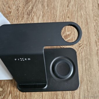 FIXED Powerstation 3v1 bezdrátový nabíjecí stojan - 2