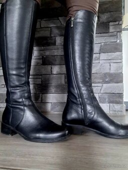 Dámske vysoké kozačky,velikost 36. - 2