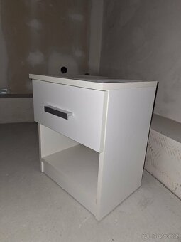 2 ks nočních stolků - 2