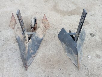 TERA VARI , MOUNDFIELD , RS 09 - 2